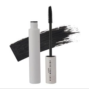 NIB GIVE THEM LALA BEAUTY Mascara in Black